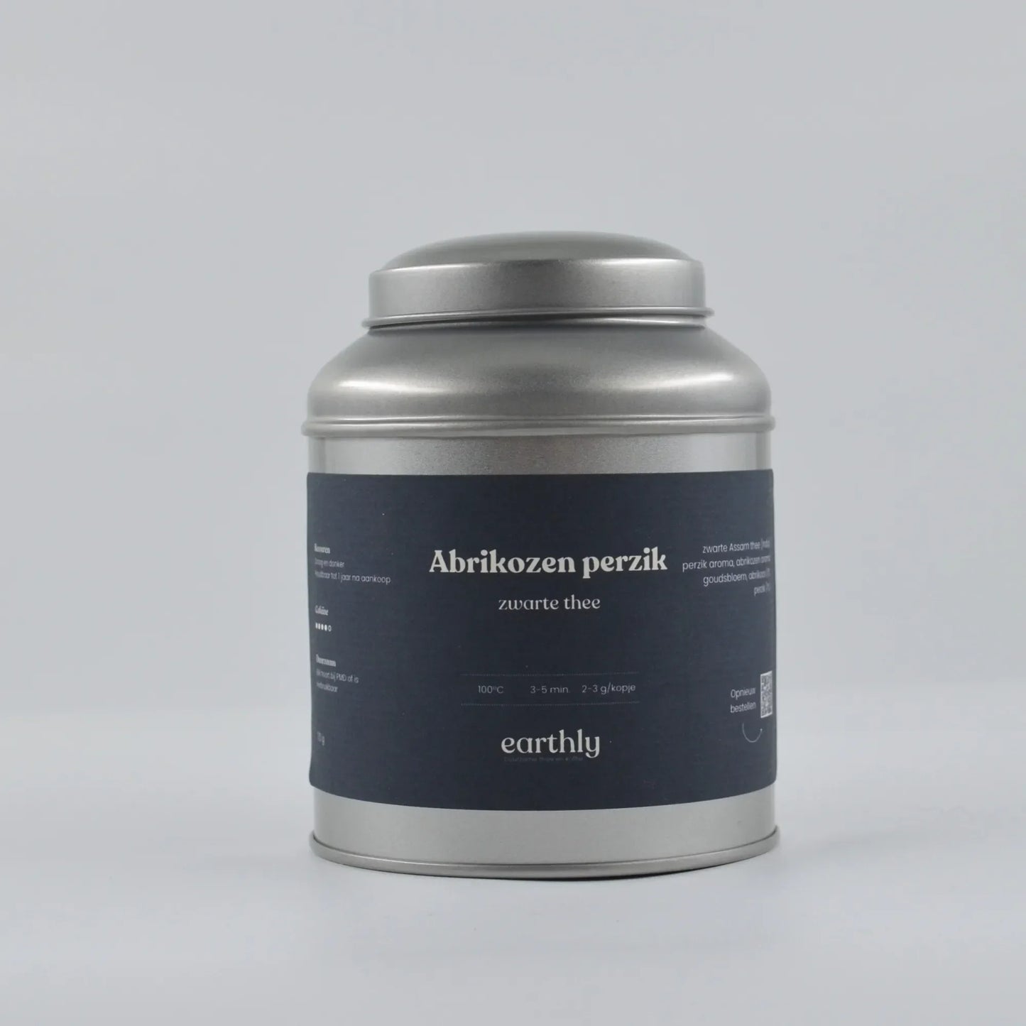 Zilverkleurig theeblik met zwarte label Abrikozen perzik zwarte thee van Earthly