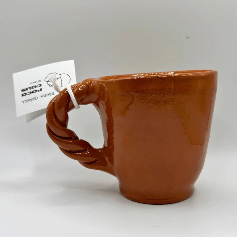 Keramieke handgemaakte mok terracotta