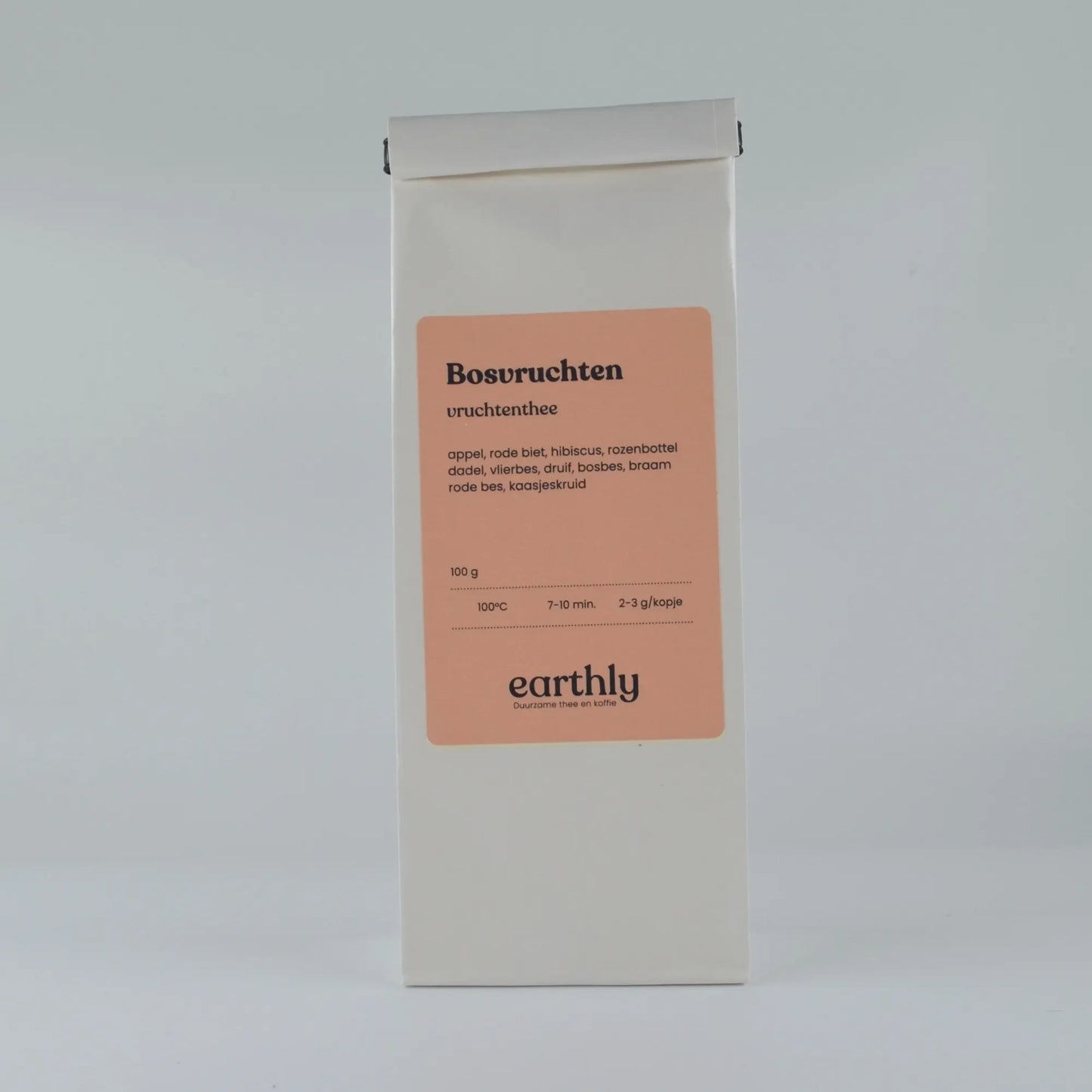 Witte verpakking bosvruchten vruchtenthee van Earthly met ingrediënten en zetinstructies