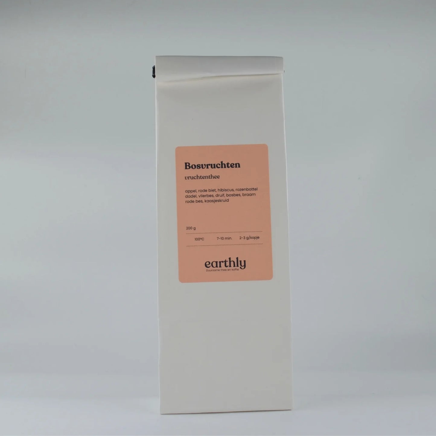 Witte verpakking bosvruchten vruchtenthee 200g van Earthly met ingrediënten en zetinstructies