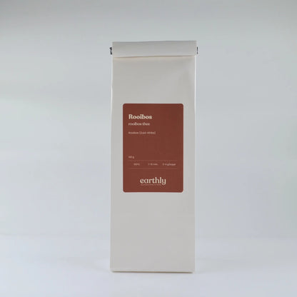 Wit zakje met rooibos thee van Earthly, 140g, duurzaam, Zuid-Afrikaanse thee